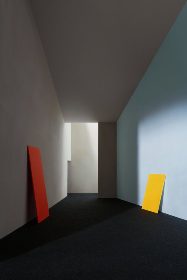 James Casebere vestíbulo. Interiores